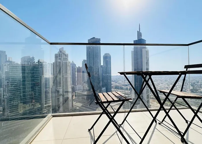 Luxury 1-Bedroom Apartment At Burj Crown