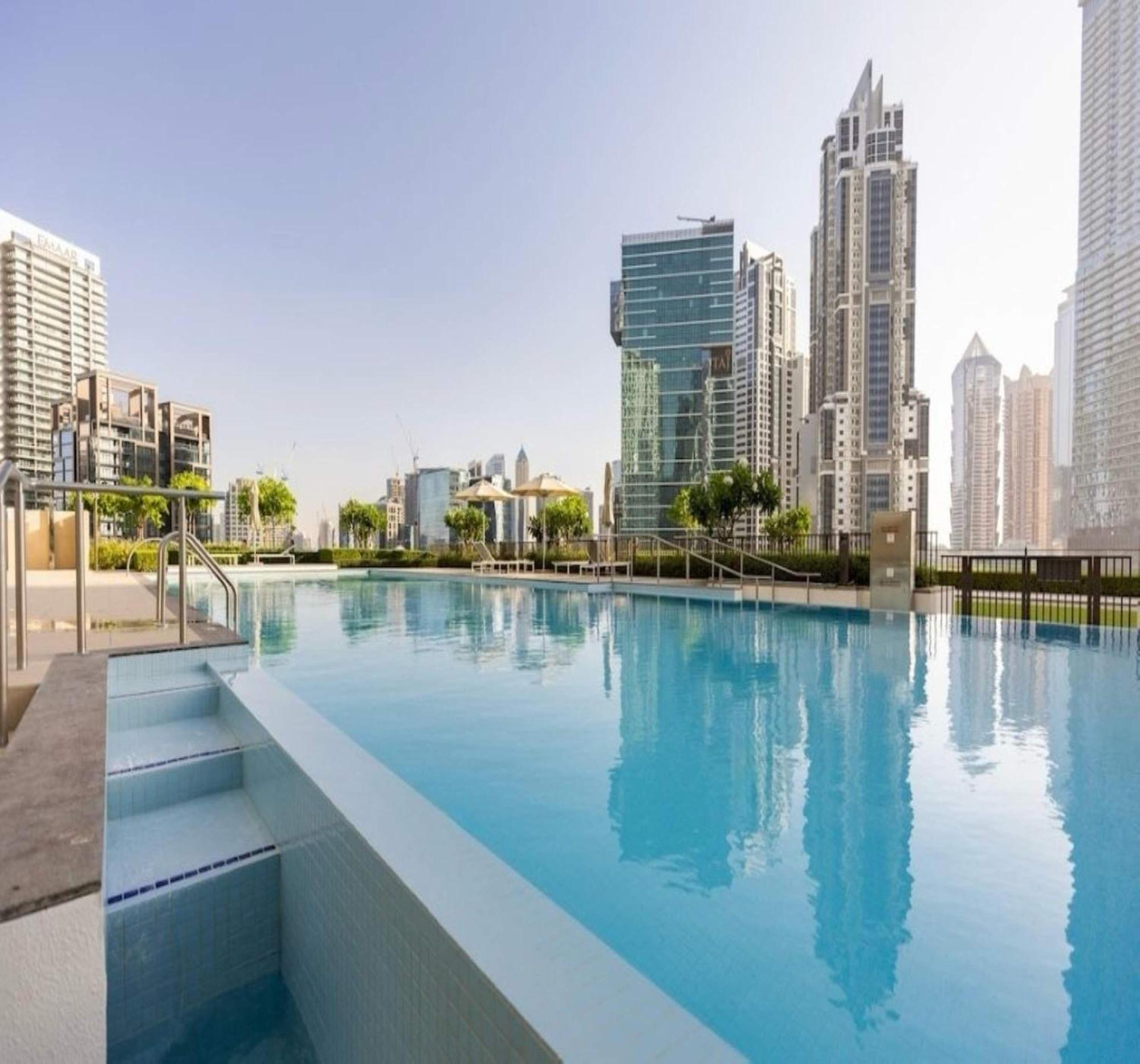 Luxury 1-bedroom At Burj Crown * Дубай