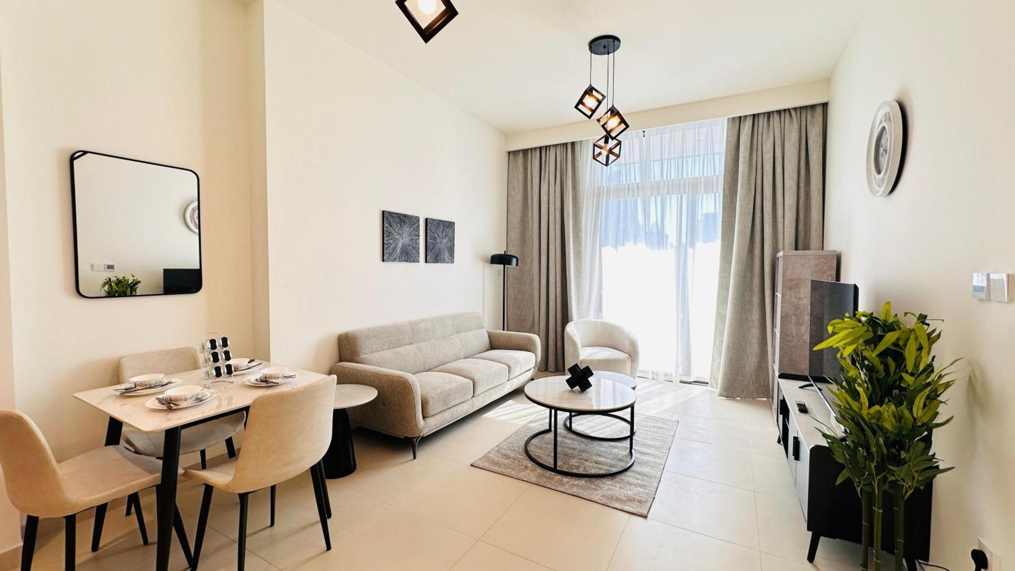 Luxury 1-bedroom At Burj Crown Апартаменти *